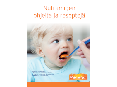 baby-with-spoon